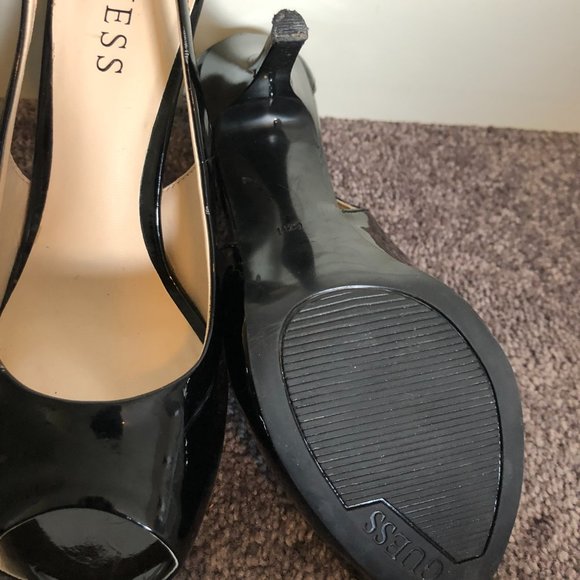 GUESS PATENT PLATFORM PEEPTOE PUMP - Picture 4 of 4